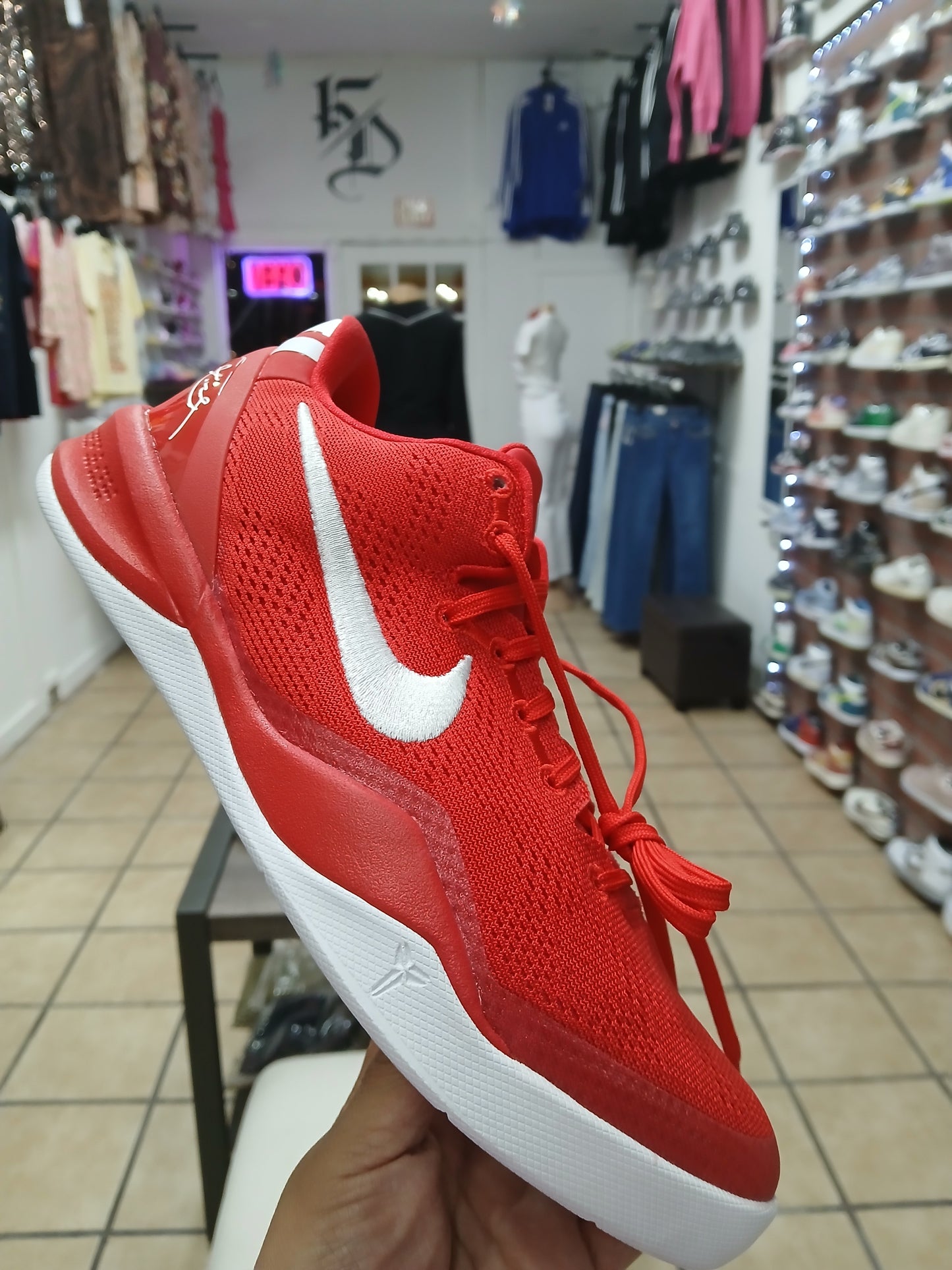 Kobe Vlll