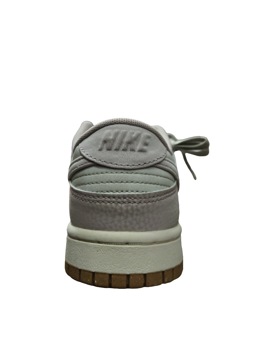 W Nike Dunk Low