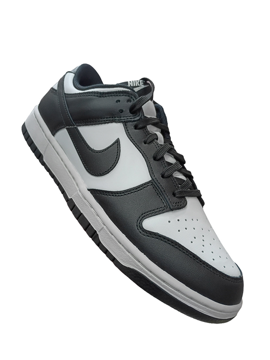W Nike Dunk Low