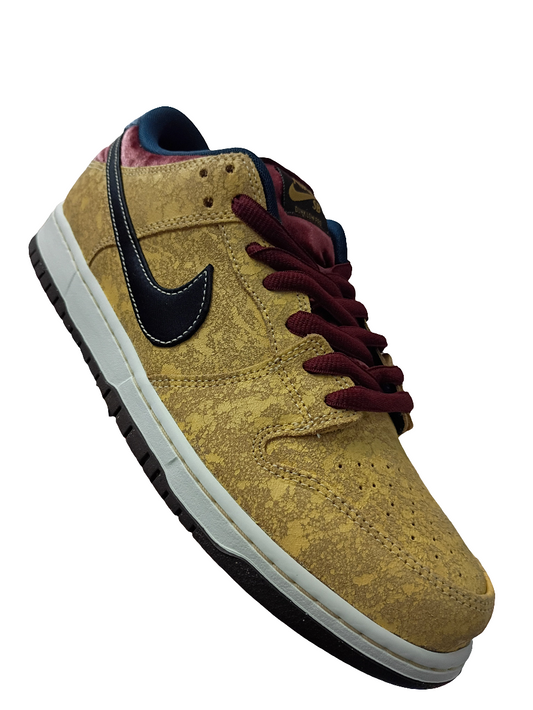 Nike SB Dunk Low