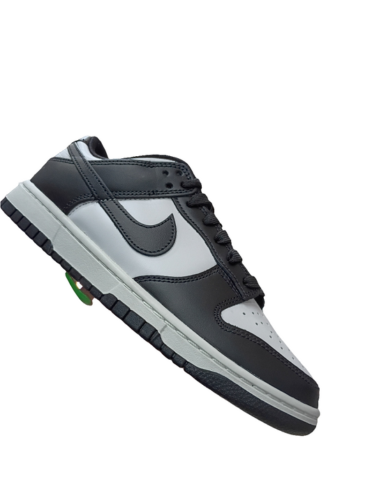 Nike Dunk Low Retro
