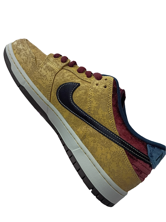 Nike SB Dunk Low