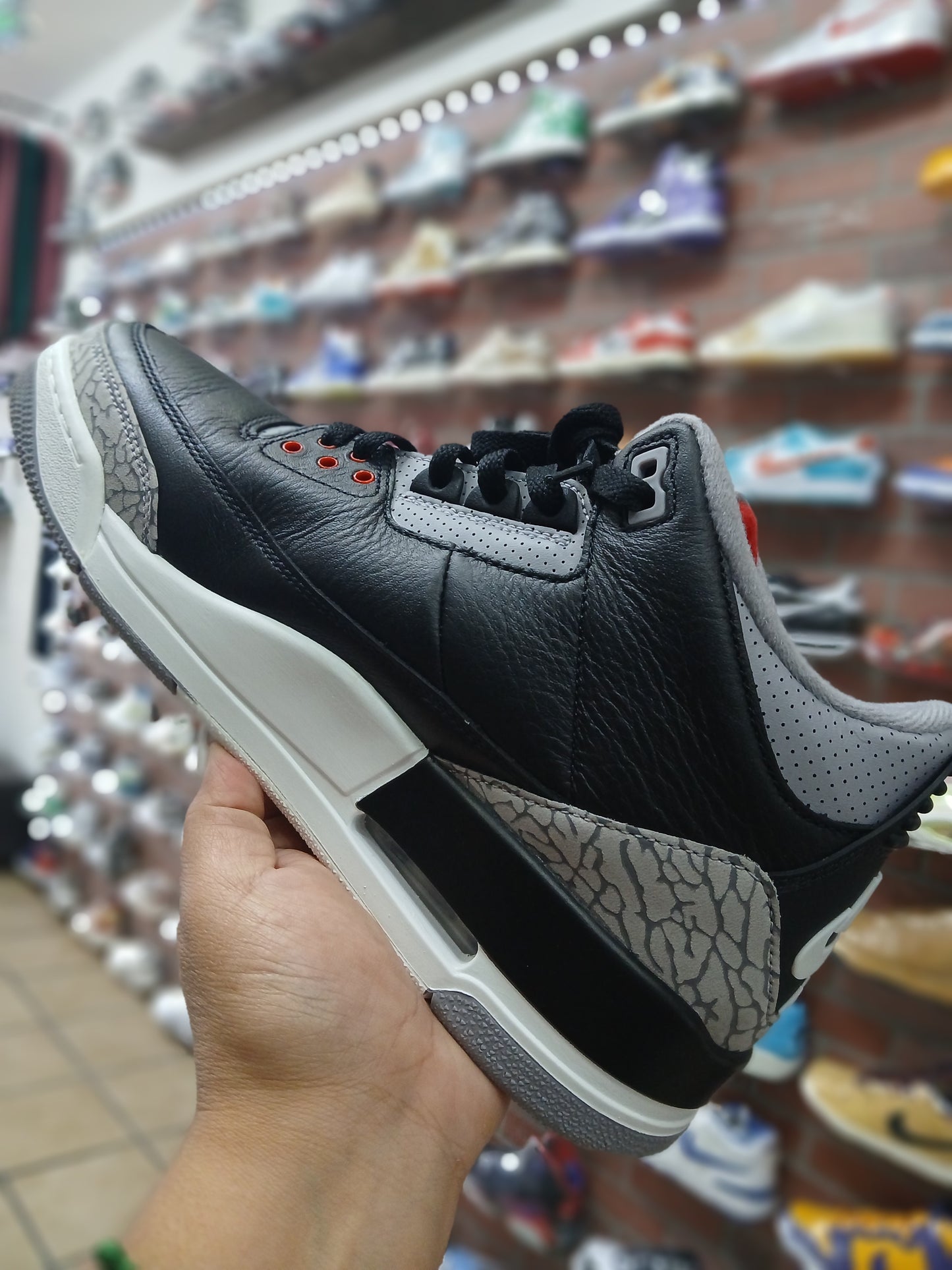 Air Jordan 3 Retro
